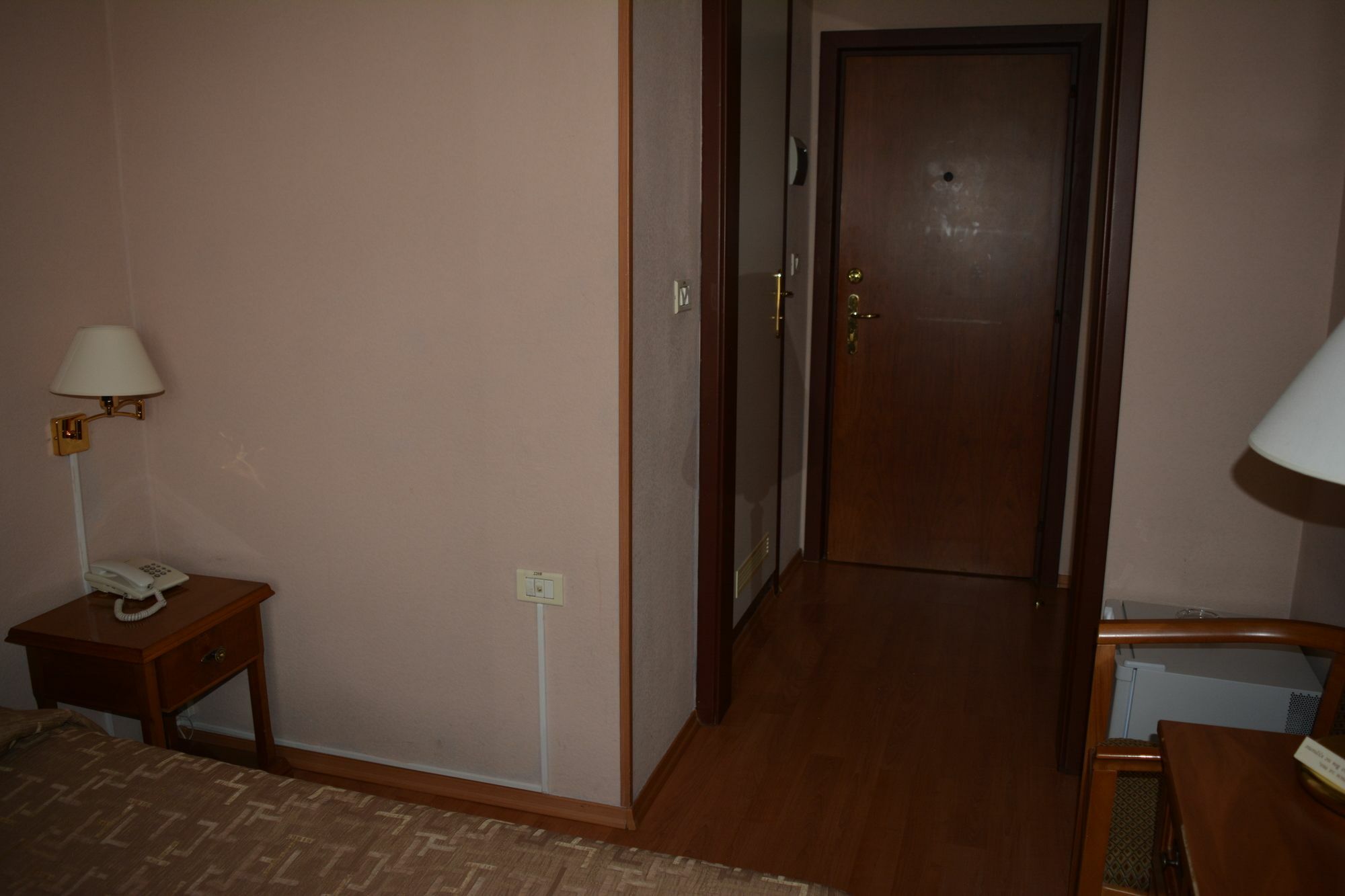 Domus Hotel-1 Kiev Luaran gambar