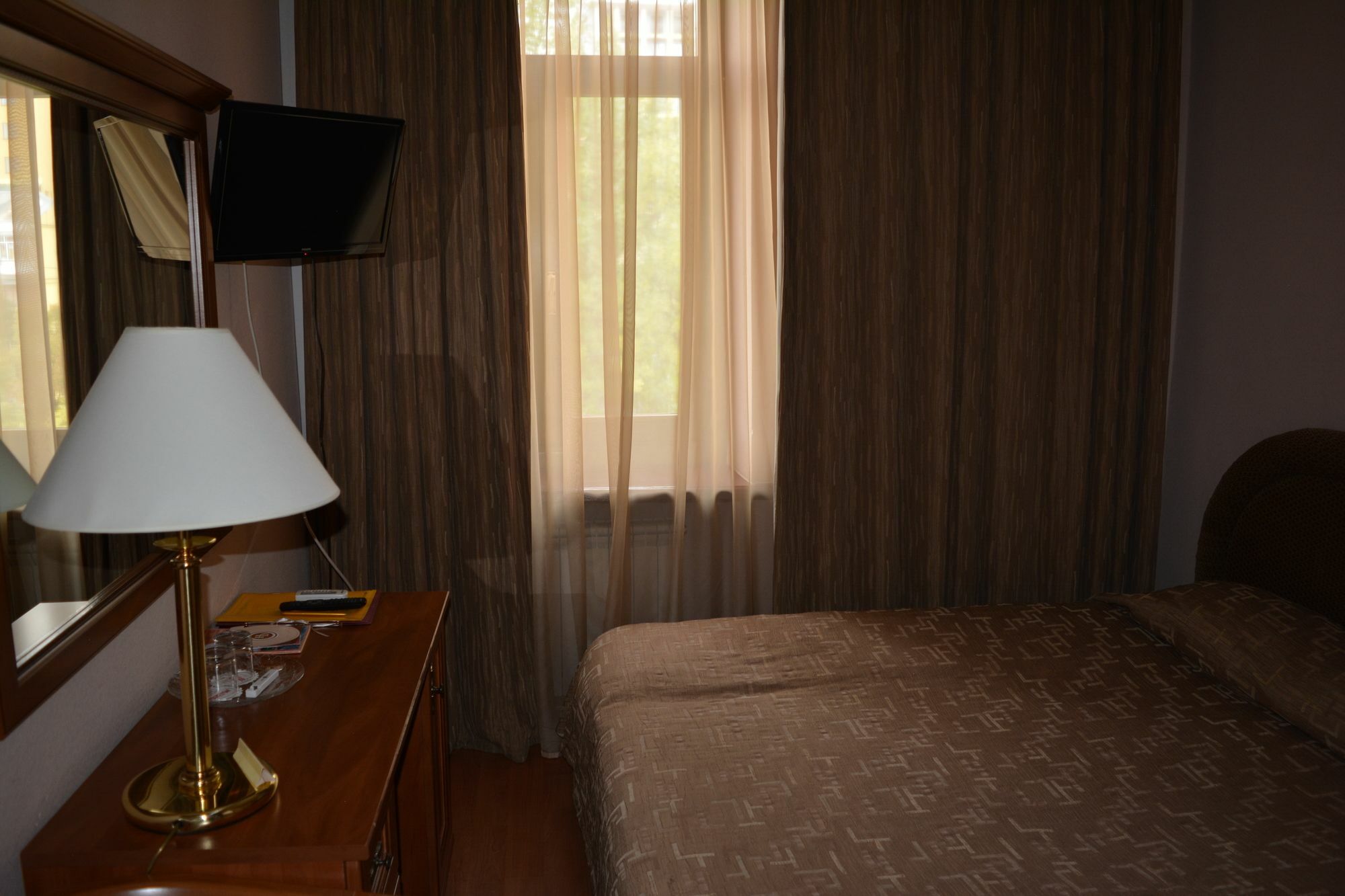Domus Hotel-1 Kiev Luaran gambar