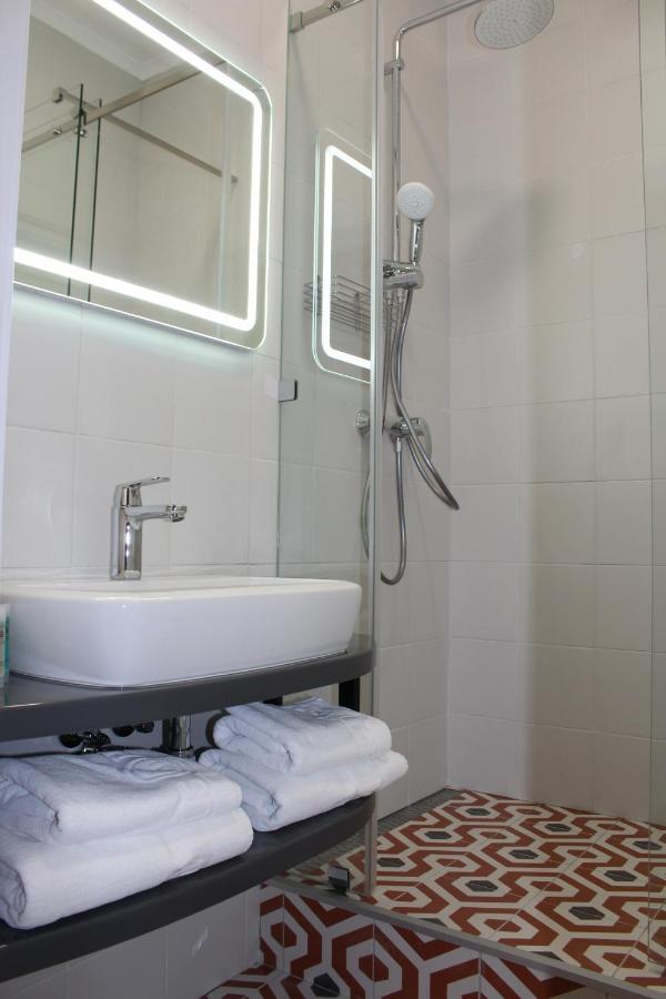 Domus Hotel-1 Kiev Luaran gambar